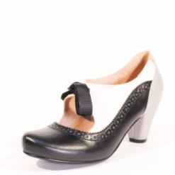 Monroe Shoes By Chelsea Crew